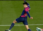 开云体育官方网站-曼城强势巴萨，范佩西关键制胜的简单介绍