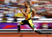 开云体育直播-爱德华兹爆发难挽狂澜，北京队火力全开压制黄蜂