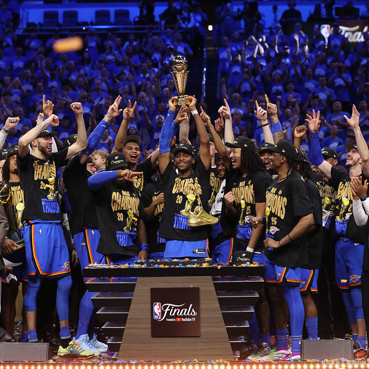 包含篮球生涯巅峰时刻：美国队挺进冠军战的词条