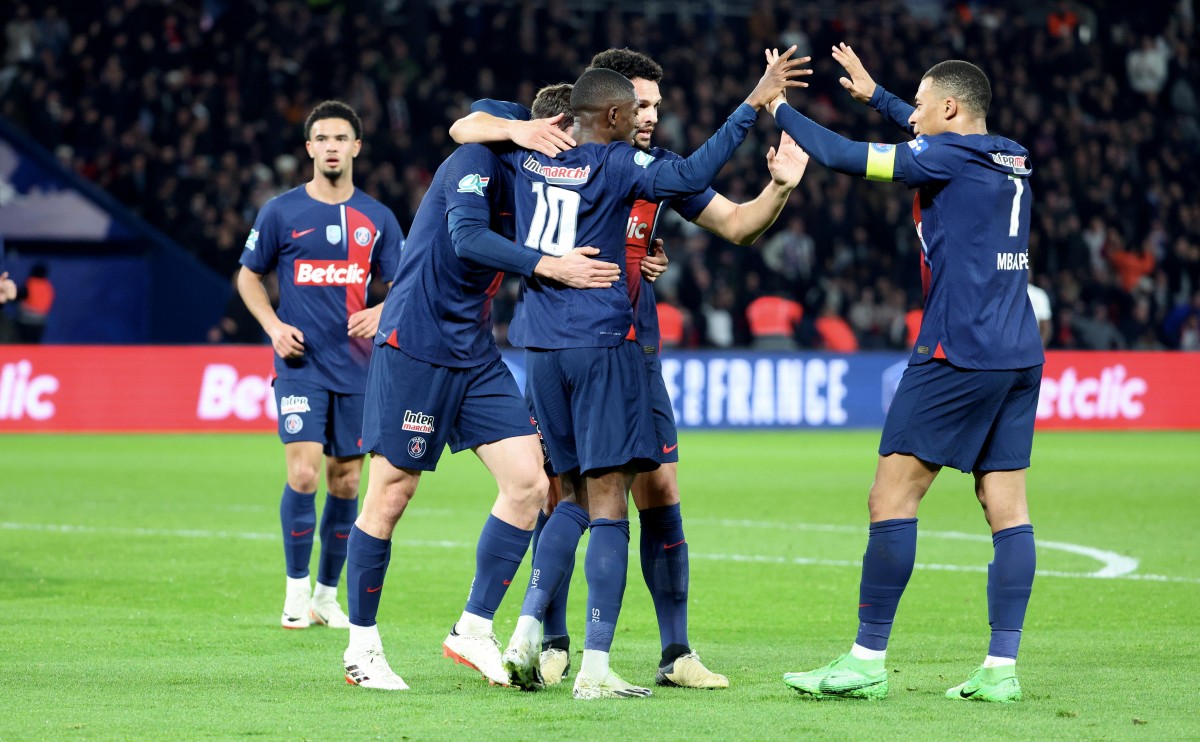 图卢兹主场迎战里昂,实力悬殊比赛 图卢兹主场迎战里昂,实力悬殊比赛