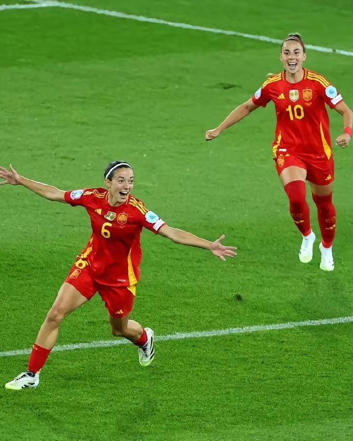 欧洲女足比赛现不败神话，球队冲击冠军的简单介绍