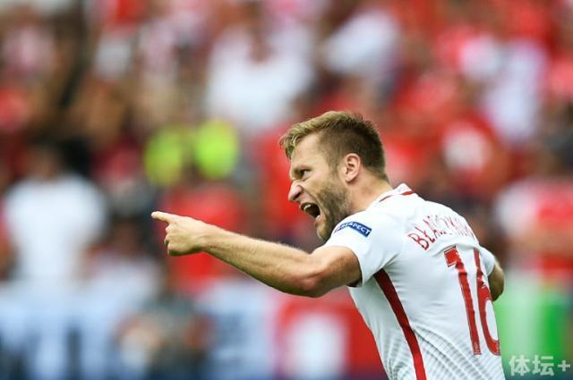 里昂中场状态神勇，望在新赛季有所斩获的简单介绍