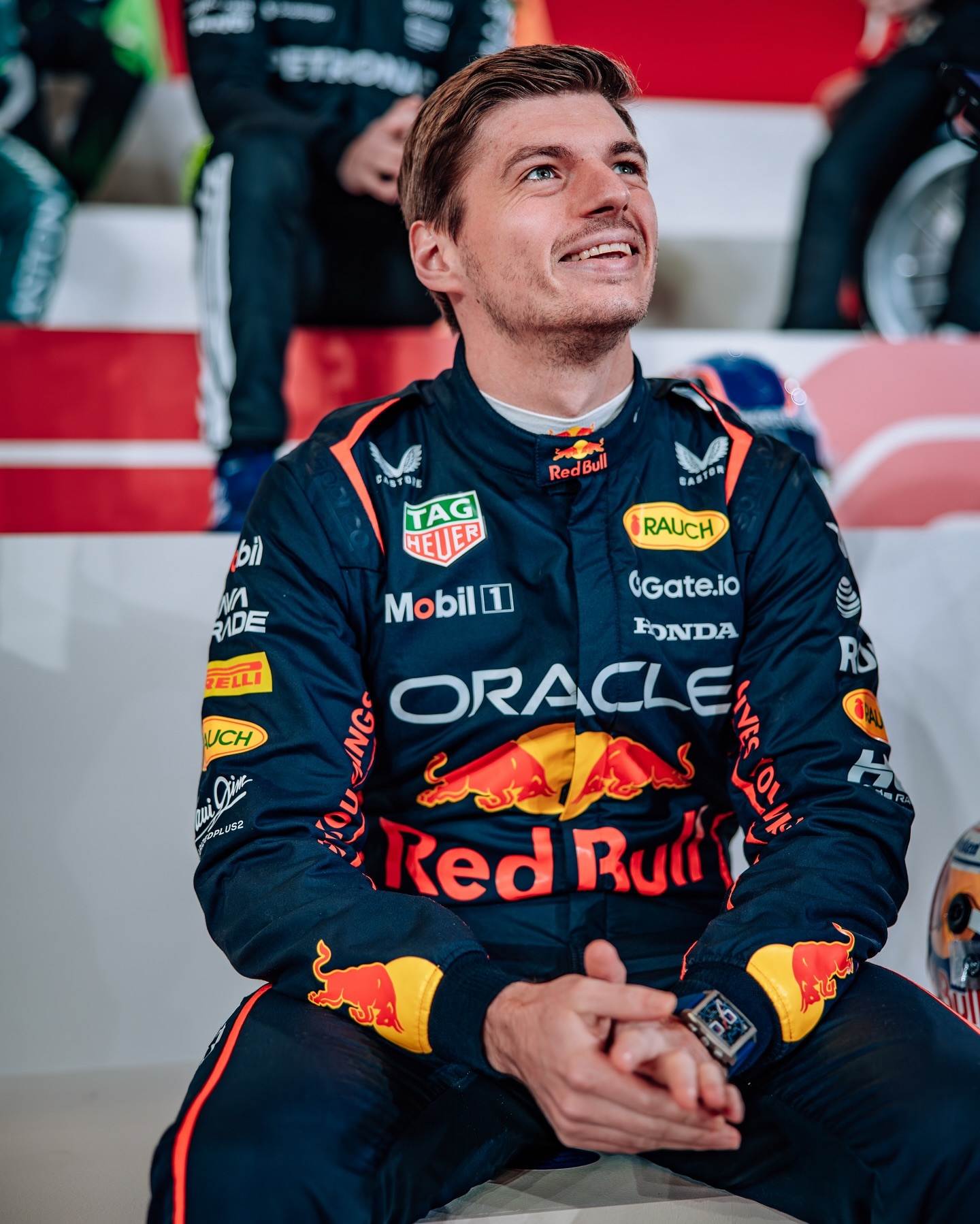 包含雷诺车队完胜红牛二队,诺里斯统治全场的词条 包含雷诺车队完胜红牛二队,诺里斯统治全场的词条