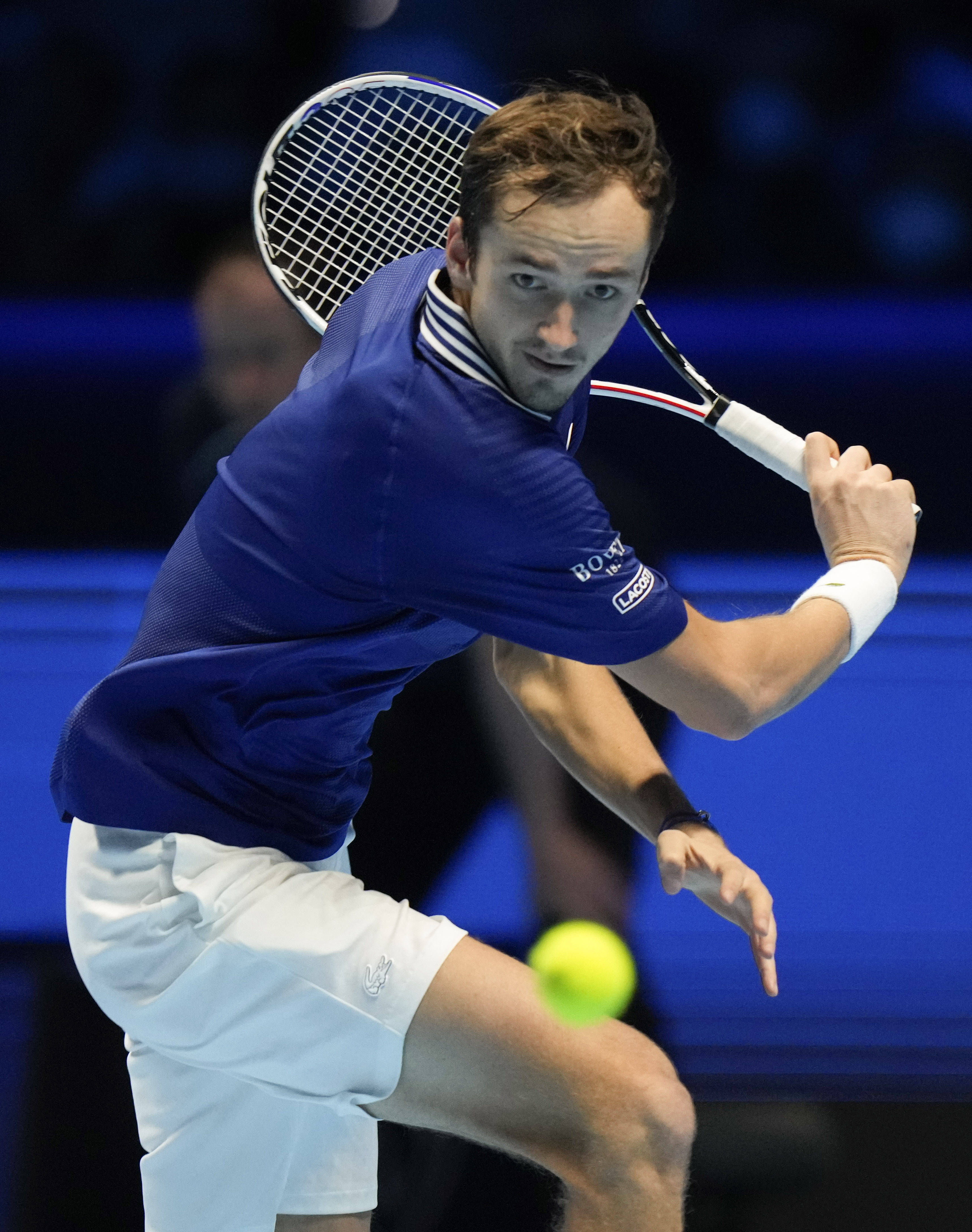 法国网球队横扫西班牙网球队，梅德韦杰夫高光表现的简单介绍