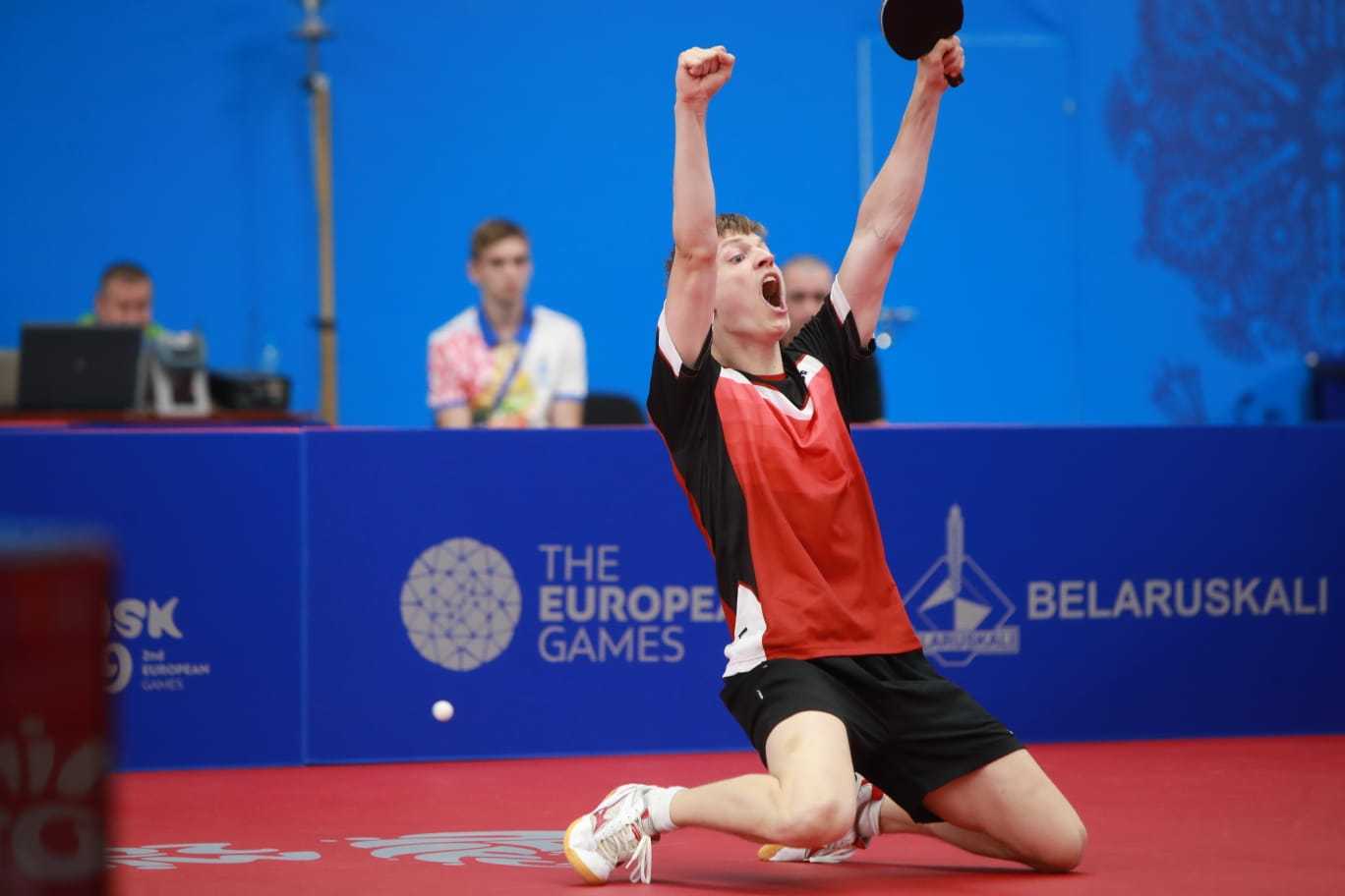 瑞典队轻取日本队，波尔统治全场