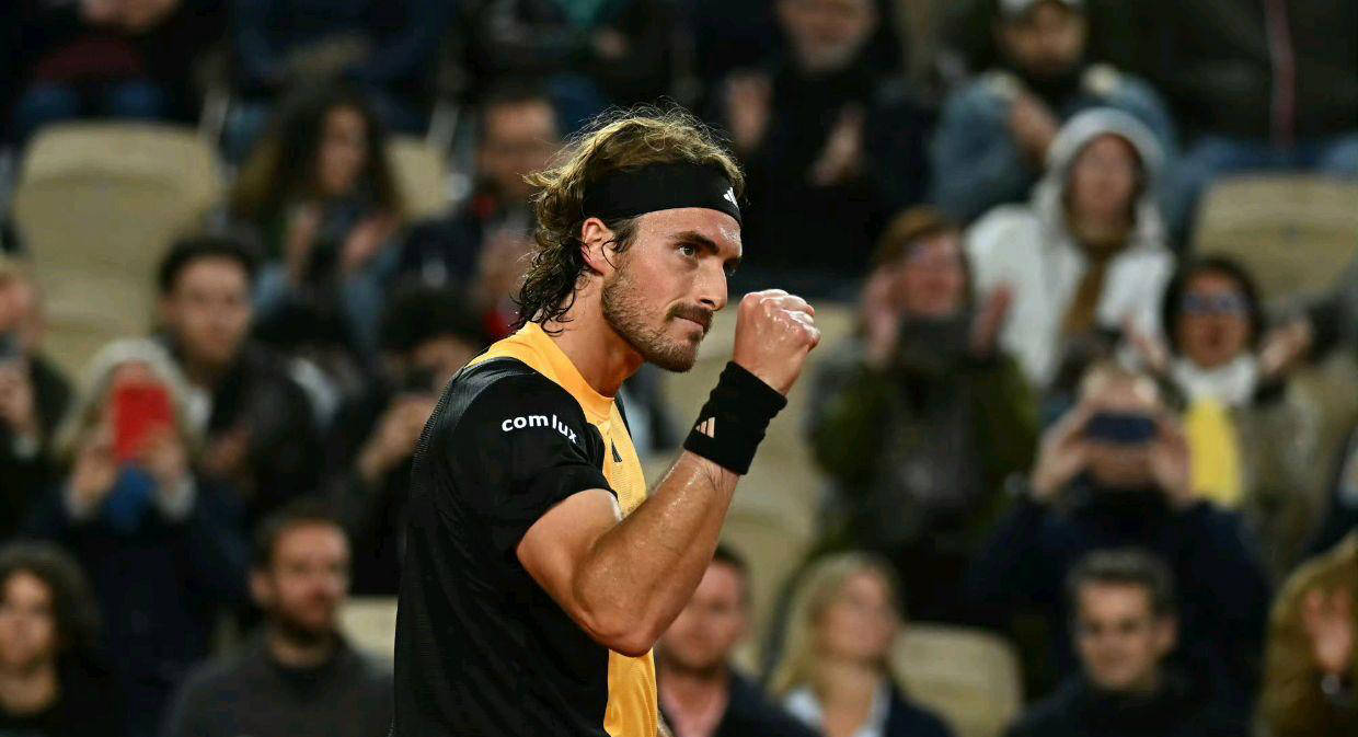 包含联合杯绝杀温网，西西帕斯带队取胜的词条