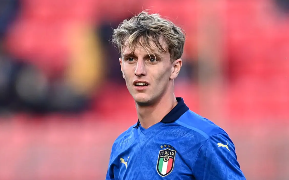 AC米兰中场球员因伤退出国家队集训