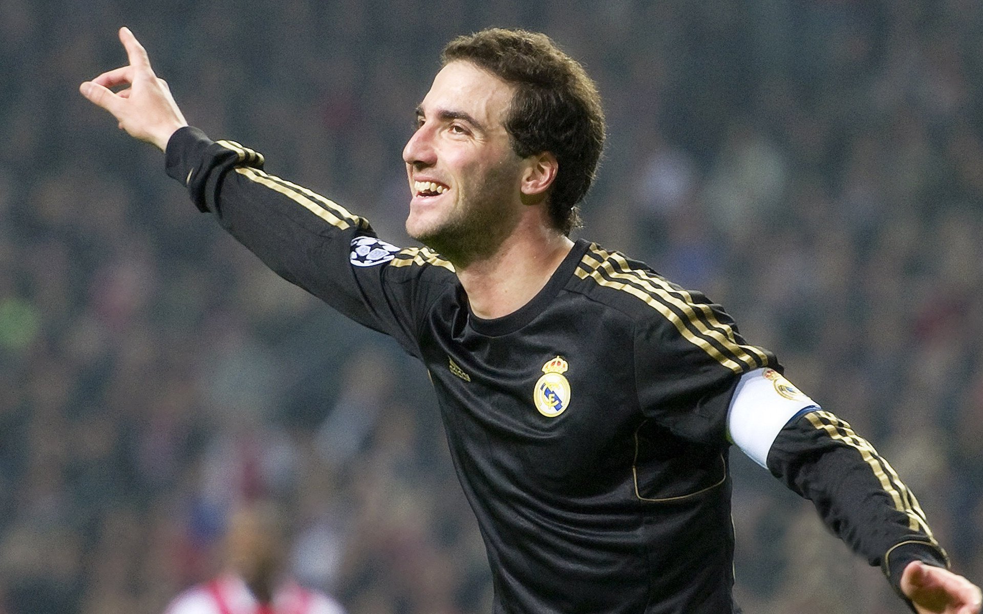 统治级数据背后的战术革命，奥亚尔萨瓦尔如何引领利物浦攻克拜仁